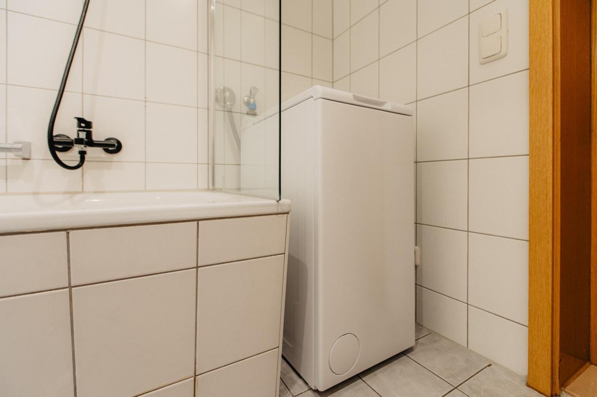 Luga Homes - Karli Apartamento *